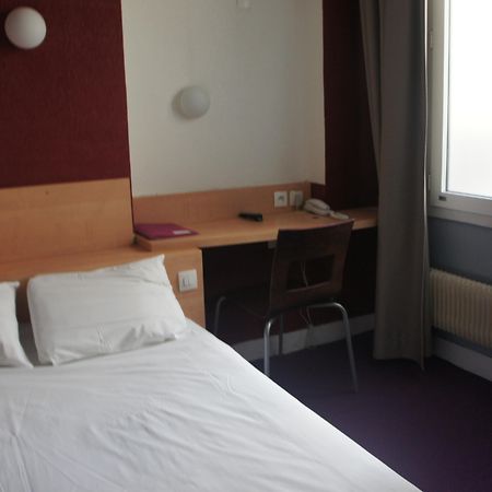 Hotel D'Anjou Levallois-Perret Bagian luar foto