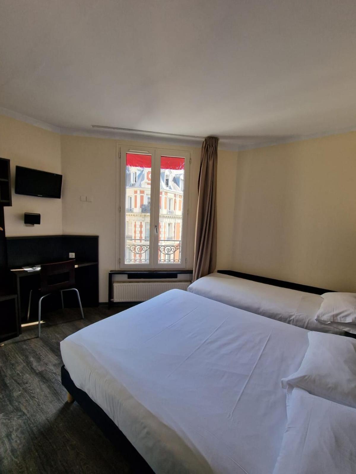Hotel D'Anjou Levallois-Perret Bagian luar foto